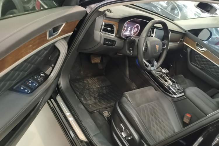 Used Hongqi HS7 2021 2.0T DCT Two-Wheel Drive Smart Connect Flagship Edition Driver Seat