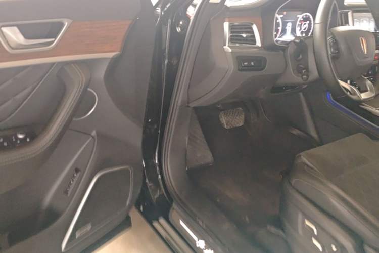 Used Hongqi HS7 2021 2.0T DCT Two-Wheel Drive Smart Connect Flagship Edition Driver Seat