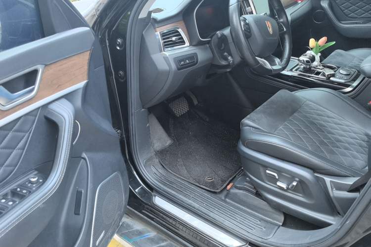 Used Hongqi HS7 2021 2.0T DCT Two-Wheel Drive Smart Connect Flagship Edition Driver Seat