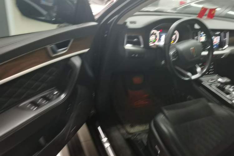 Used Hongqi HS7 2021 2.0T DCT Two-Wheel Drive Smart Connect Flagship Edition Driver Seat