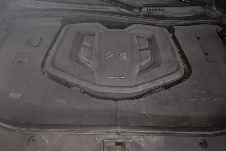 Used Hongqi HS7 2021 2.0T DCT Two-Wheel Drive Smart Connect Flagship Edition Engine Bay