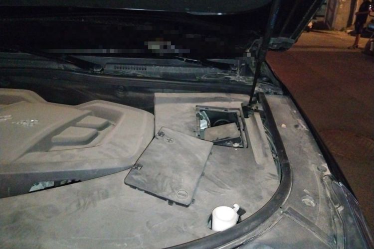 Used Hongqi HS7 2021 2.0T DCT Two-Wheel Drive Smart Connect Flagship Edition Engine Bay Left