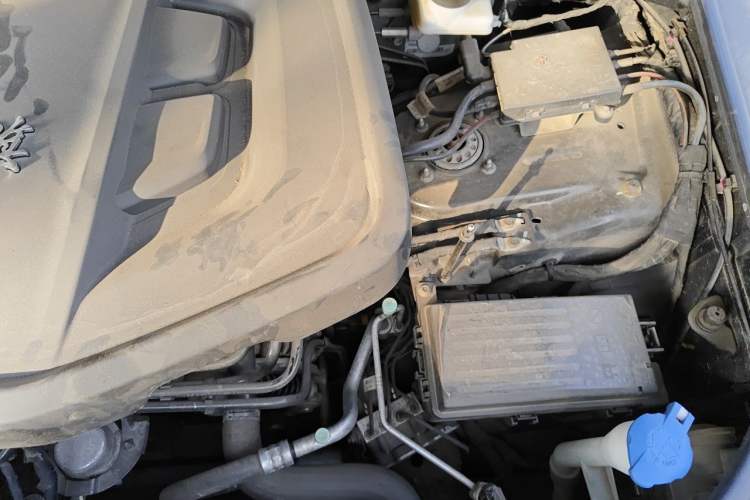 Used Hongqi HS7 2021 2.0T DCT Two-Wheel Drive Smart Connect Flagship Edition Engine Bay Left