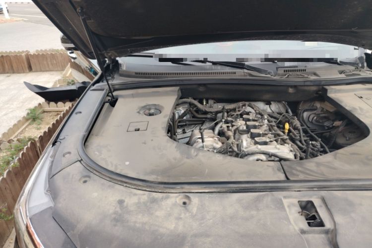 Used Hongqi HS7 2021 2.0T DCT Two-Wheel Drive Smart Connect Flagship Edition Engine Bay Right
