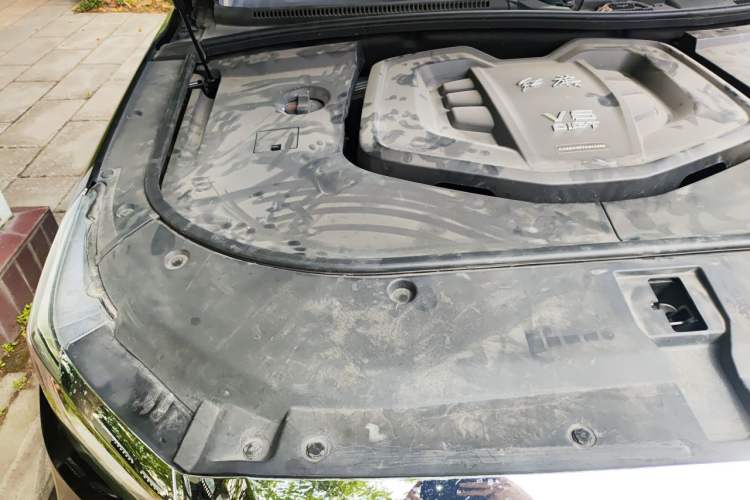 Used Hongqi HS7 2021 3.0T Automatic All-Wheel Drive Smart Connect Flagship Edition Engine Bay Right