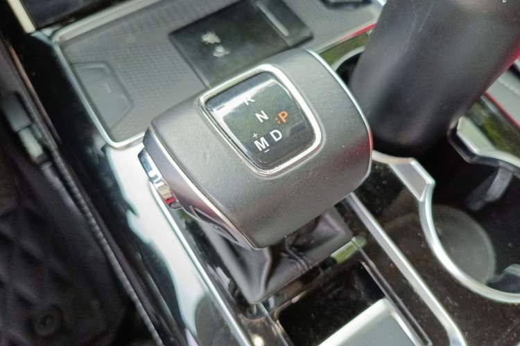 Used Hongqi HS7 2021 2.0T DCT Two-Wheel Drive Smart Connect Flagship Edition Gear Lever