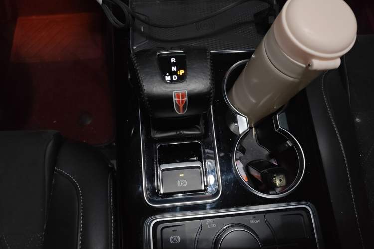 Used Hongqi HS7 2021 2.0T DCT Two-Wheel Drive Smart Connect Flagship Edition Gear Lever