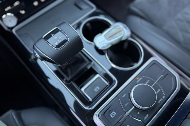 Used Hongqi HS7 2021 3.0T Automatic All-Wheel Drive ZhiLian Flagship Edition Gear Lever