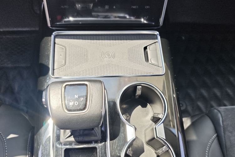 Used Hongqi HS7 2021 2.0T DCT Two-Wheel Drive Smart Connect Flagship Edition Gear Lever