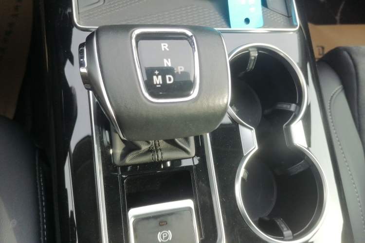 Used Hongqi HS7 2021 3.0T Automatic All-Wheel Drive Smart Connect Flagship Edition Gear Lever
