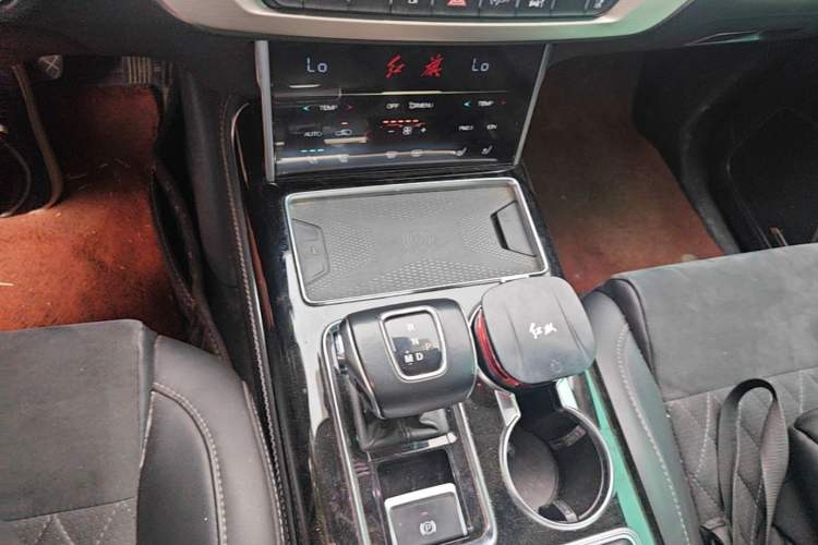 Used Hongqi HS7 2021 3.0T Automatic All-Wheel Drive Smart Connect Flagship Edition Gear Lever