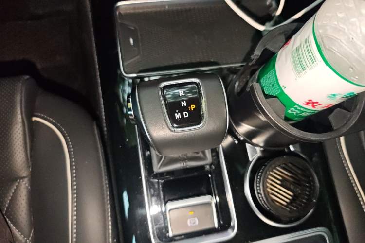 Used Hongqi HS7 2021 3.0T Automatic All-Wheel Drive Smart Connect Flagship Edition Gear Lever