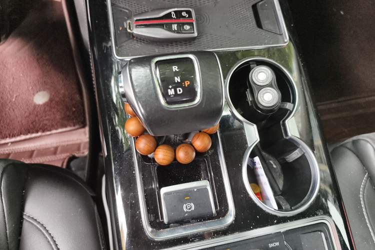 Used Hongqi HS7 2021 2.0T DCT Two-Wheel Drive Smart Connect Flagship Edition Gear Lever