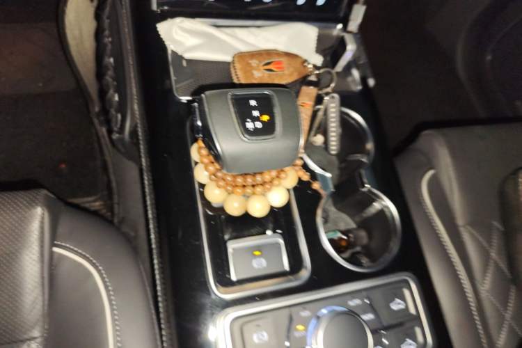 Used Hongqi HS7 2021 3.0T Automatic All-Wheel Drive Smart Connect Flagship Edition Gear Lever