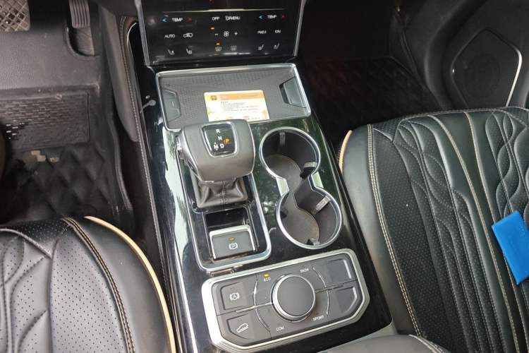 Used Hongqi HS7 2021 2.0T DCT Two-Wheel Drive Smart Connect Flagship Edition Gear Lever