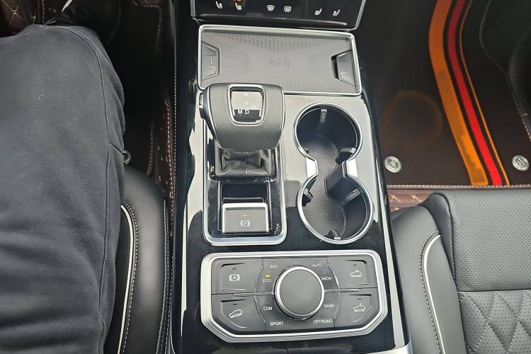 Used Hongqi HS7 2021 3.0T Automatic All-Wheel Drive Smart Connect Flagship Edition Gear Lever