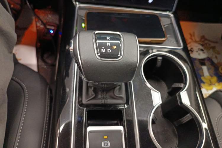 Used Hongqi HS7 2021 2.0T DCT Two-Wheel Drive Smart Connect Flagship Edition Gear Lever