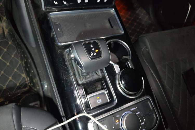 Used Hongqi HS7 2021 3.0T Automatic All-Wheel Drive Smart Connect Flagship Edition Gear Lever
