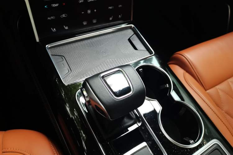 Used Hongqi HS7 2021 3.0T Automatic All-Wheel Drive Smart Connect Flagship Edition Gear Lever