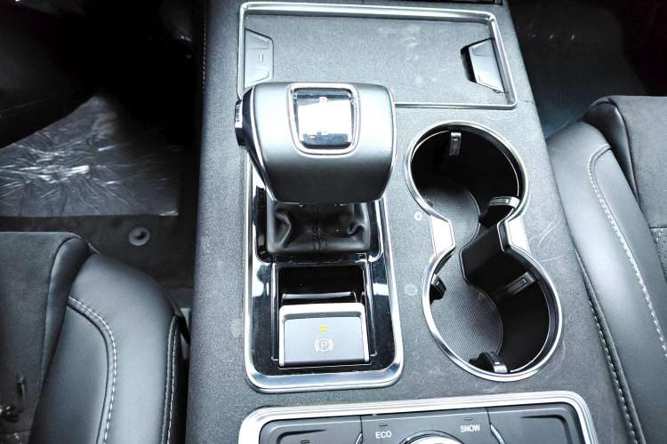 Used Hongqi HS7 2021 2.0T DCT Two-Wheel Drive Smart Connect Flagship Edition Gear Lever