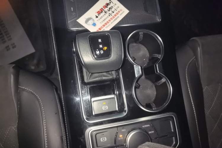Used Hongqi HS7 2021 3.0T Automatic All-Wheel Drive Smart Connect Flagship Edition Gear Lever