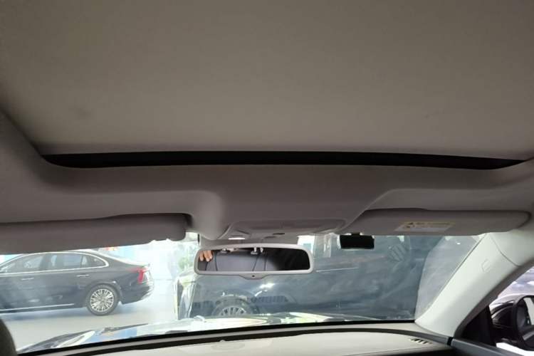 Used Hongqi HS7 2021 2.0T DCT Two-Wheel Drive Smart Connect Flagship Edition Headliner