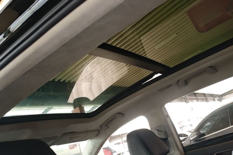 Used Hongqi HS7 2021 2.0T DCT Two-Wheel Drive Smart Connect Flagship Edition Headliner