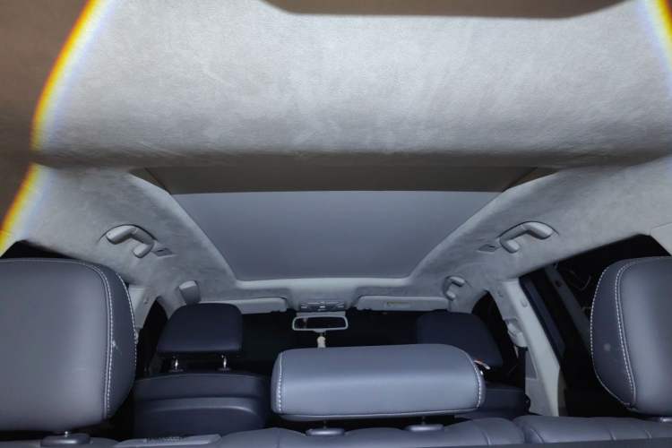 Used Hongqi HS7 2021 2.0T DCT Two-Wheel Drive Smart Connect Flagship Edition Headliner