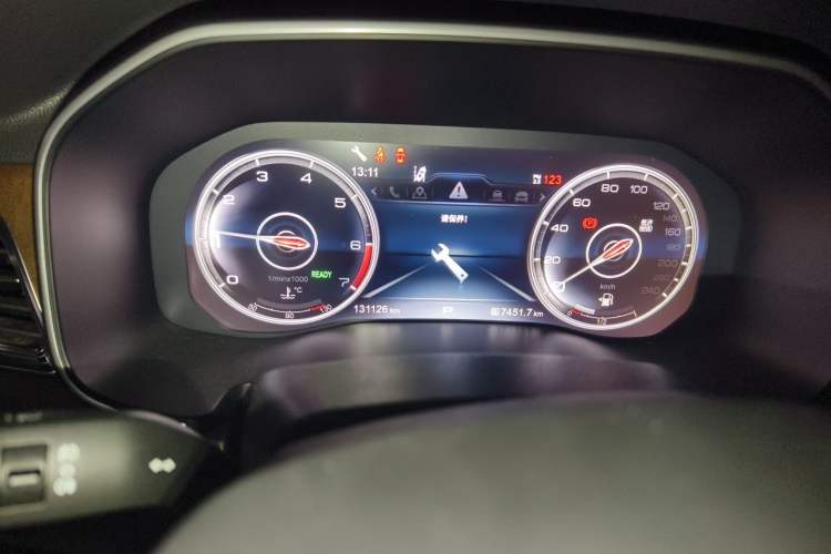 Used Hongqi HS7 2021 2.0T DCT Two-Wheel Drive Smart Connect Flagship Edition Instrument Cluster