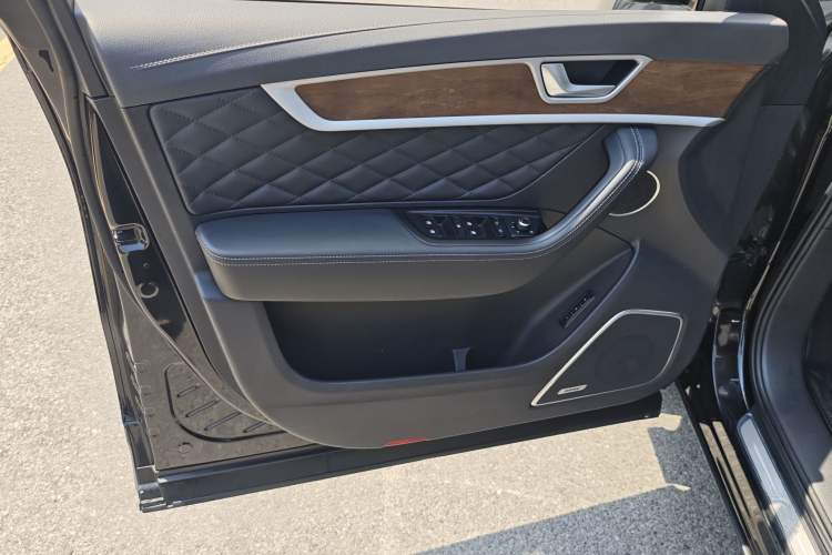 Used Hongqi HS7 2021 2.0T DCT Two-Wheel Drive Smart Connect Flagship Edition Interior 11