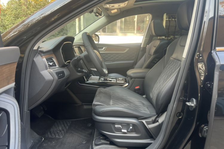 Used Hongqi HS7 2021 2.0T DCT Two-Wheel Drive Smart Connect Flagship Edition Interior 3