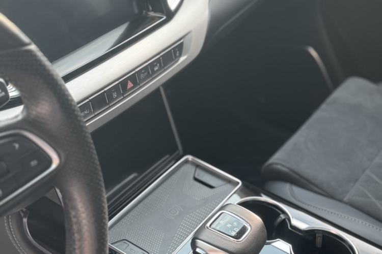 Used Hongqi HS7 2021 2.0T DCT Two-Wheel Drive Smart Connect Flagship Edition Interior 4