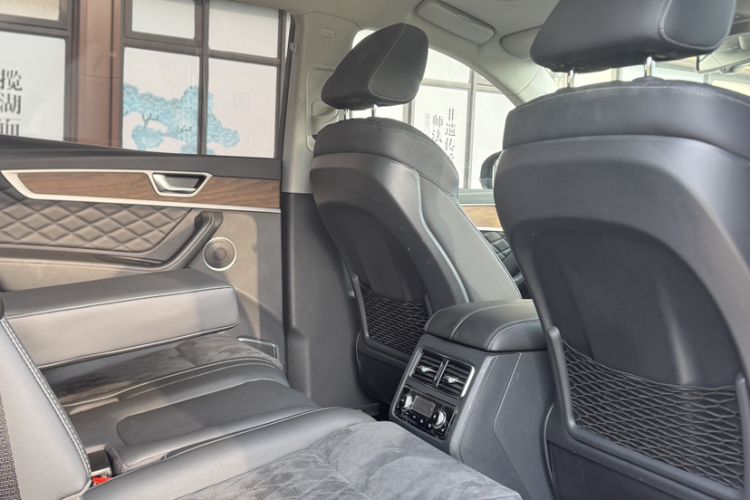 Used Hongqi HS7 2021 2.0T DCT Two-Wheel Drive Smart Connect Flagship Edition Interior 5