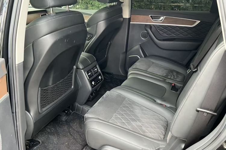 Used Hongqi HS7 2021 2.0T DCT Two-Wheel Drive Smart Connect Flagship Edition Interior 6