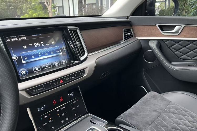 Used Hongqi HS7 2021 2.0T DCT Two-Wheel Drive Smart Connect Flagship Edition Interior 9