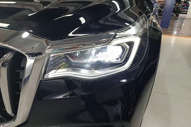 Used Hongqi HS7 2021 3.0T Automatic All-Wheel Drive Smart Connect Flagship Edition Left Front Headlight