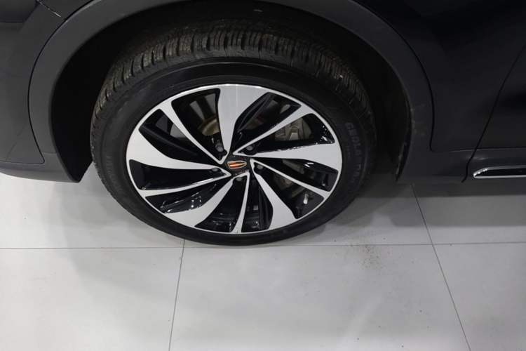 Used Hongqi HS7 2021 2.0T DCT Two-Wheel Drive Smart Connect Flagship Edition Left Front Wheel Hub