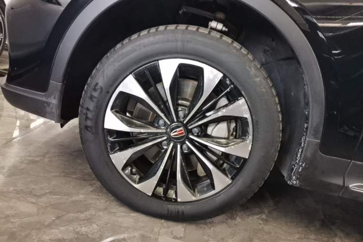 Used Hongqi HS7 2021 2.0T DCT Two-Wheel Drive Smart Connect Flagship Edition Left Front Wheel Hub