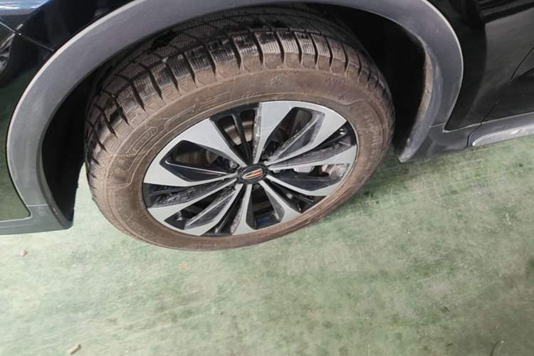 Used Hongqi HS7 2021 3.0T Automatic All-Wheel Drive Smart Connect Flagship Edition Left Front Wheel Hub