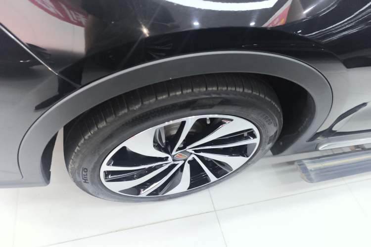 Used Hongqi HS7 2021 3.0T Automatic All-Wheel Drive Smart Connect Flagship Edition Left Front Wheel Hub