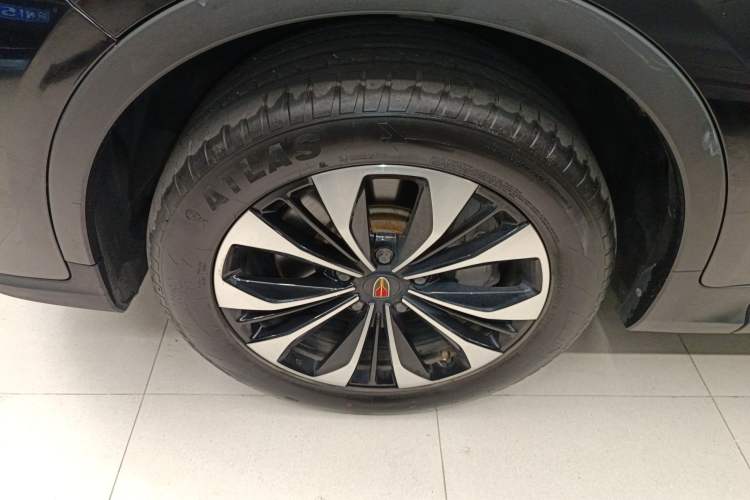 Used Hongqi HS7 2021 2.0T DCT Two-Wheel Drive Smart Connect Flagship Edition Left Front Wheel Hub