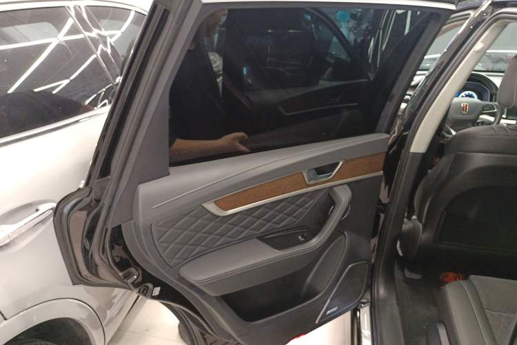 Used Hongqi HS7 2021 2.0T DCT Two-Wheel Drive Smart Connect Flagship Edition Left Rear Door Interior