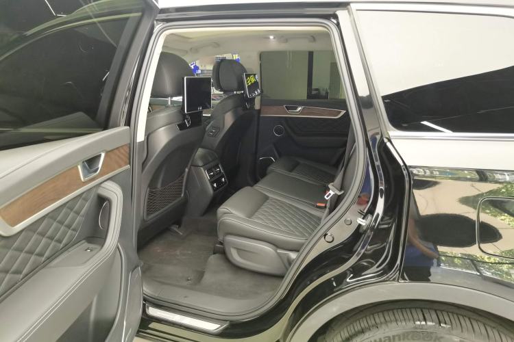 Used Hongqi HS7 2021 3.0T Automatic All-Wheel Drive Smart Connect Flagship Edition Left Rear Seat