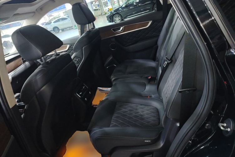 Used Hongqi HS7 2021 2.0T DCT Two-Wheel Drive Smart Connect Flagship Edition Left Rear Seat