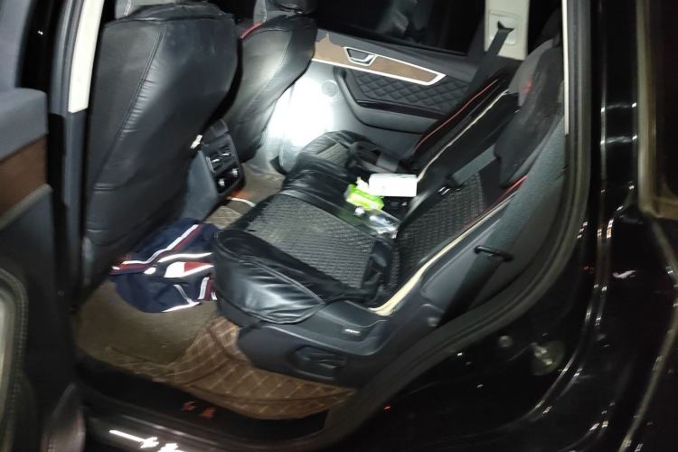 Used Hongqi HS7 2021 2.0T DCT Two-Wheel Drive Smart Connect Flagship Edition Left Rear Seat