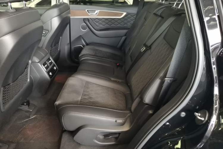 Used Hongqi HS7 2021 2.0T DCT Two-Wheel Drive Smart Connect Flagship Edition Left Rear Seat