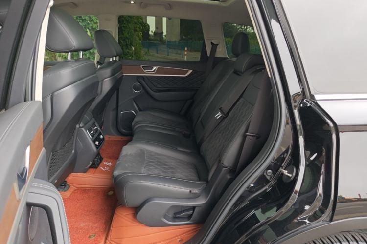 Used Hongqi HS7 2021 2.0T DCT Two-Wheel Drive Smart Connect Flagship Edition Left Rear Seat