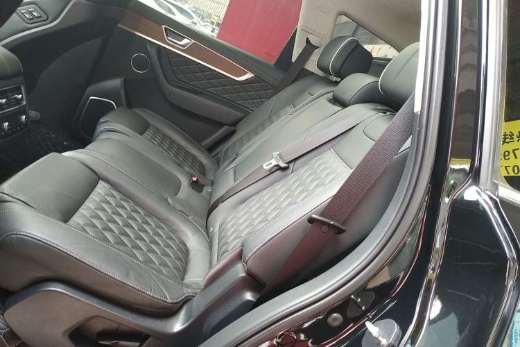 Used Hongqi HS7 2021 3.0T Automatic All-Wheel Drive Smart Connect Flagship Edition Left Rear Seat