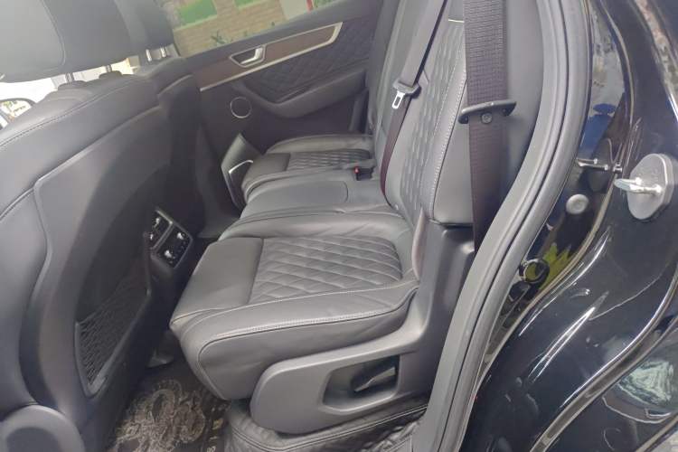 Used Hongqi HS7 2021 3.0T Automatic All-Wheel Drive Smart Connect Flagship Edition Left Rear Seat