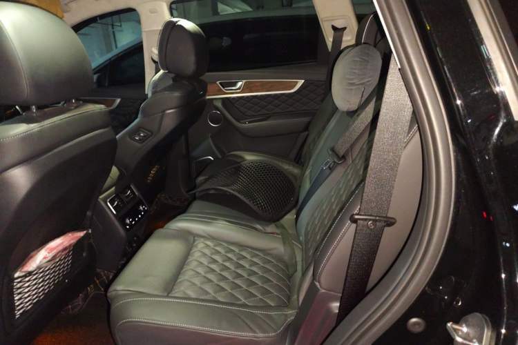 Used Hongqi HS7 2021 3.0T Automatic All-Wheel Drive Smart Connect Flagship Edition Left Rear Seat